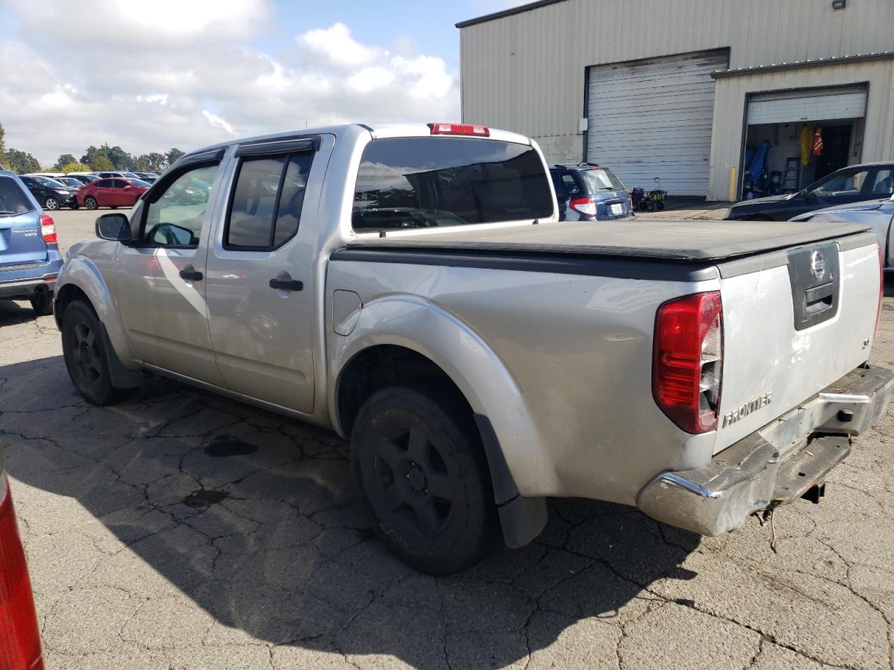 2008 Nissan Frontier Crew Cab Le - Фото 2