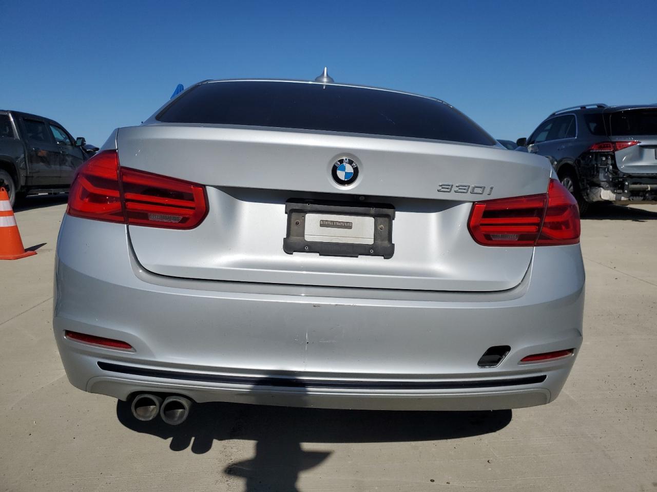 2018 BMW 330 I - Фото 6