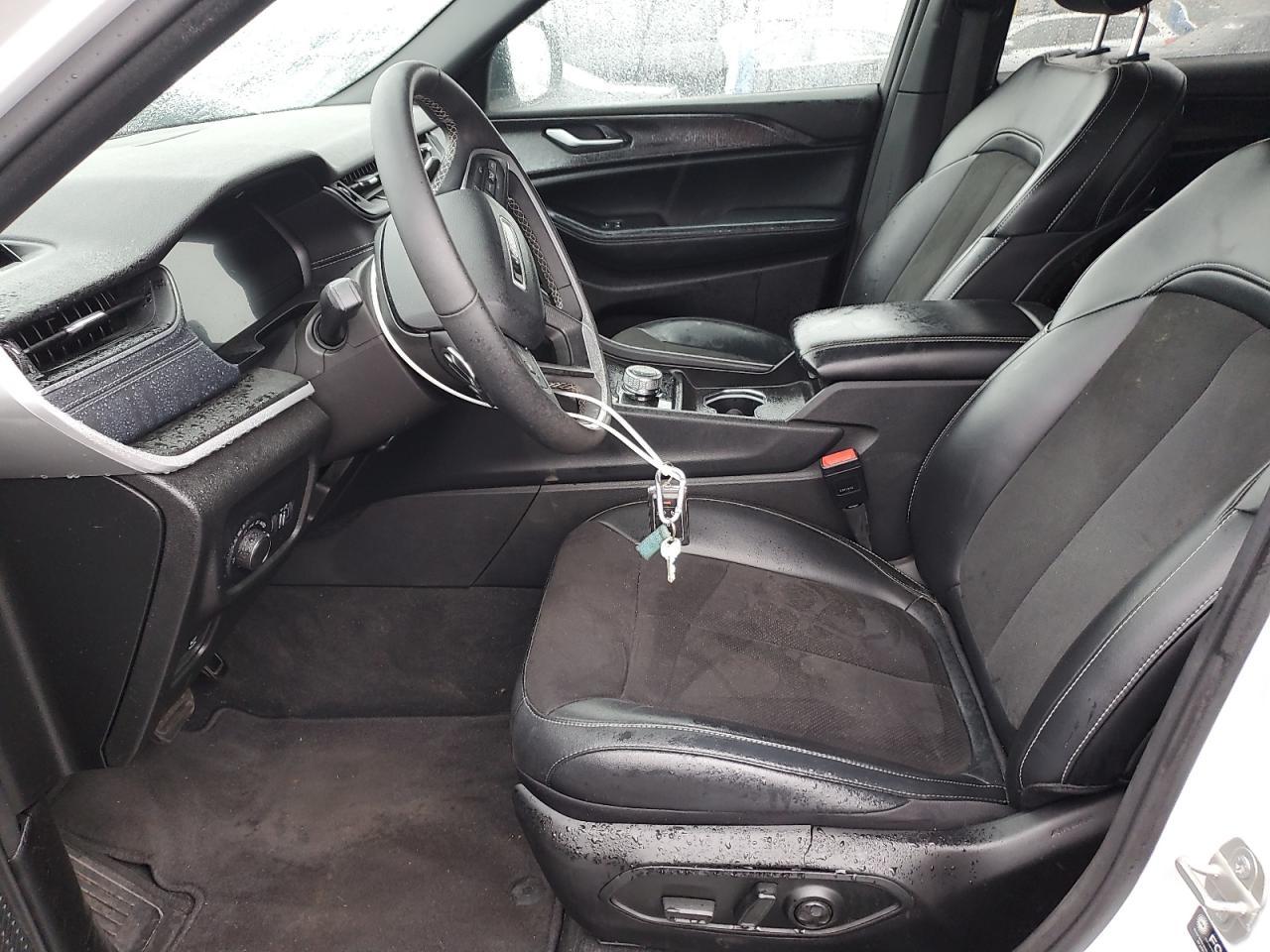 2023 Jeep Grand Cherokee L Laredo - Image 7