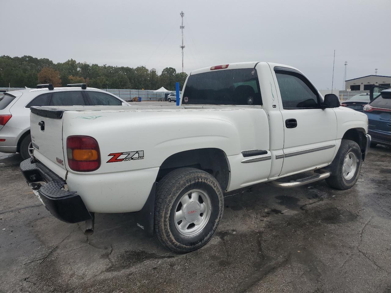 2002 GMC New Sierra K1500 - Фото 3