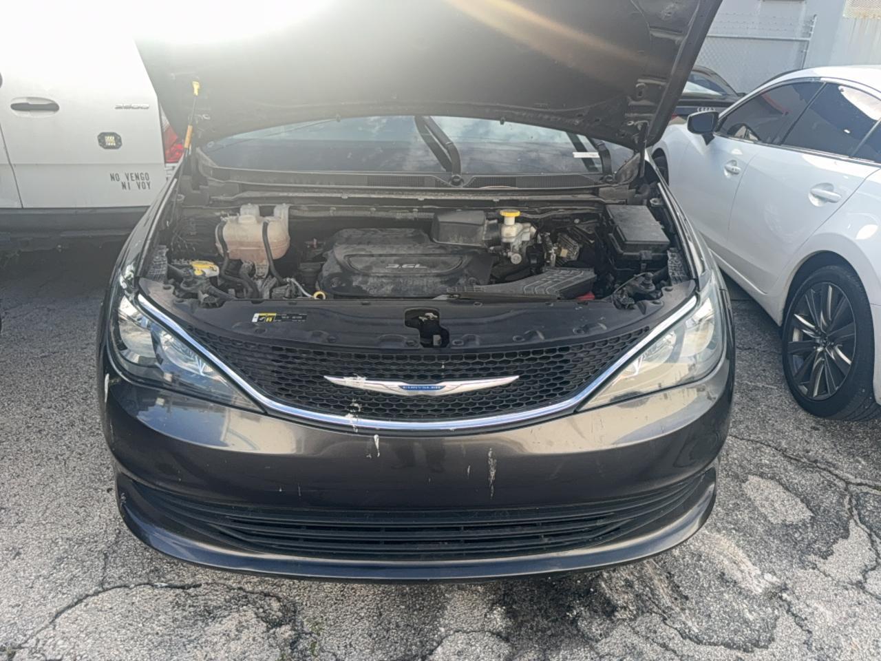 2018 Chrysler Pacifica Lx - Фото 7