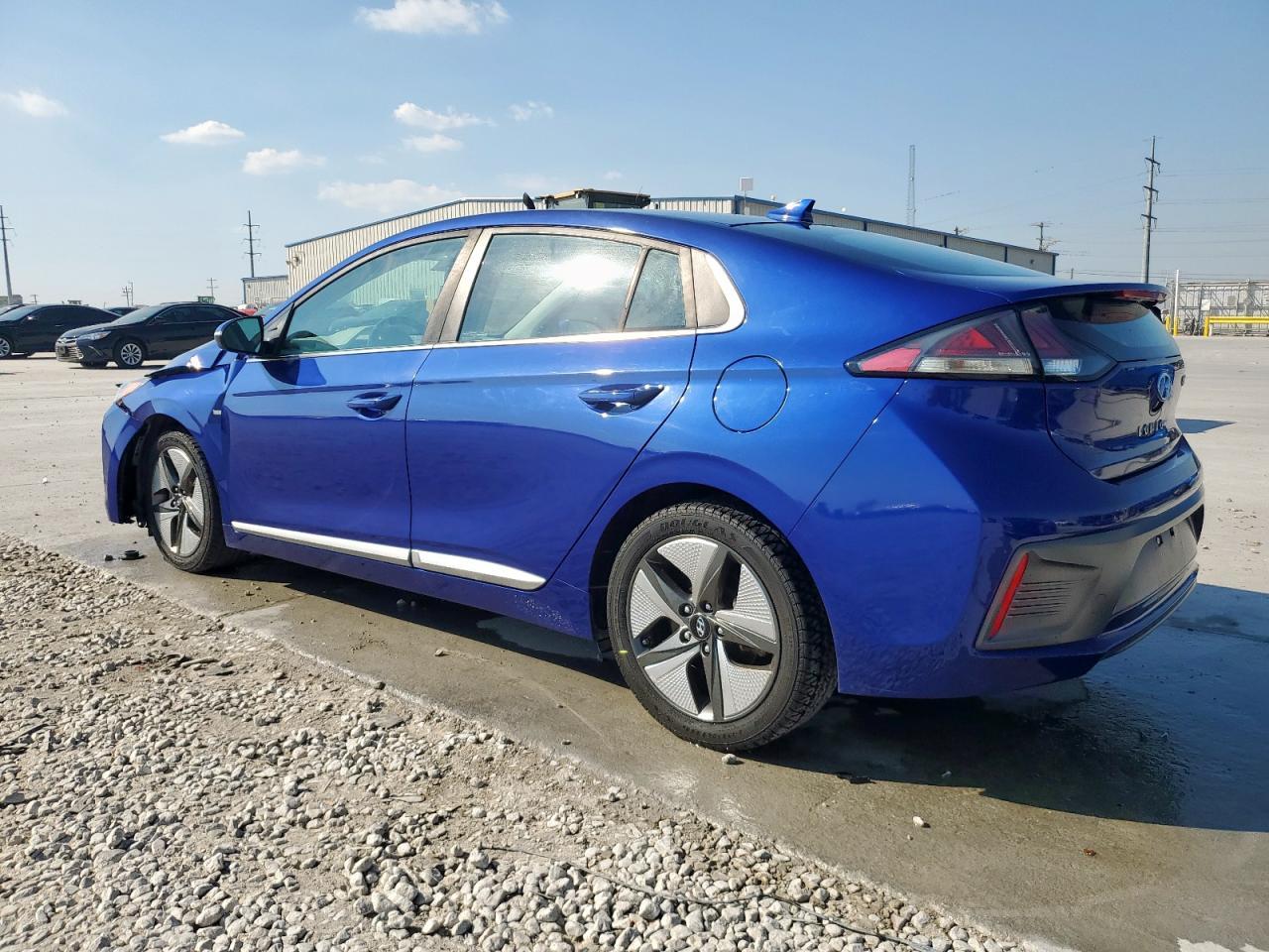 2020 Hyundai Ioniq Sel - Image 2