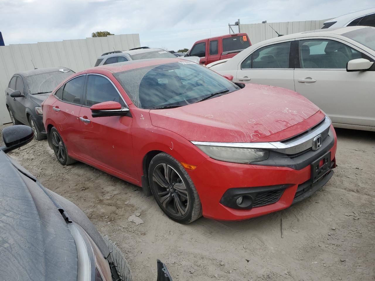 2016 Honda Civic Touring - Фото 4