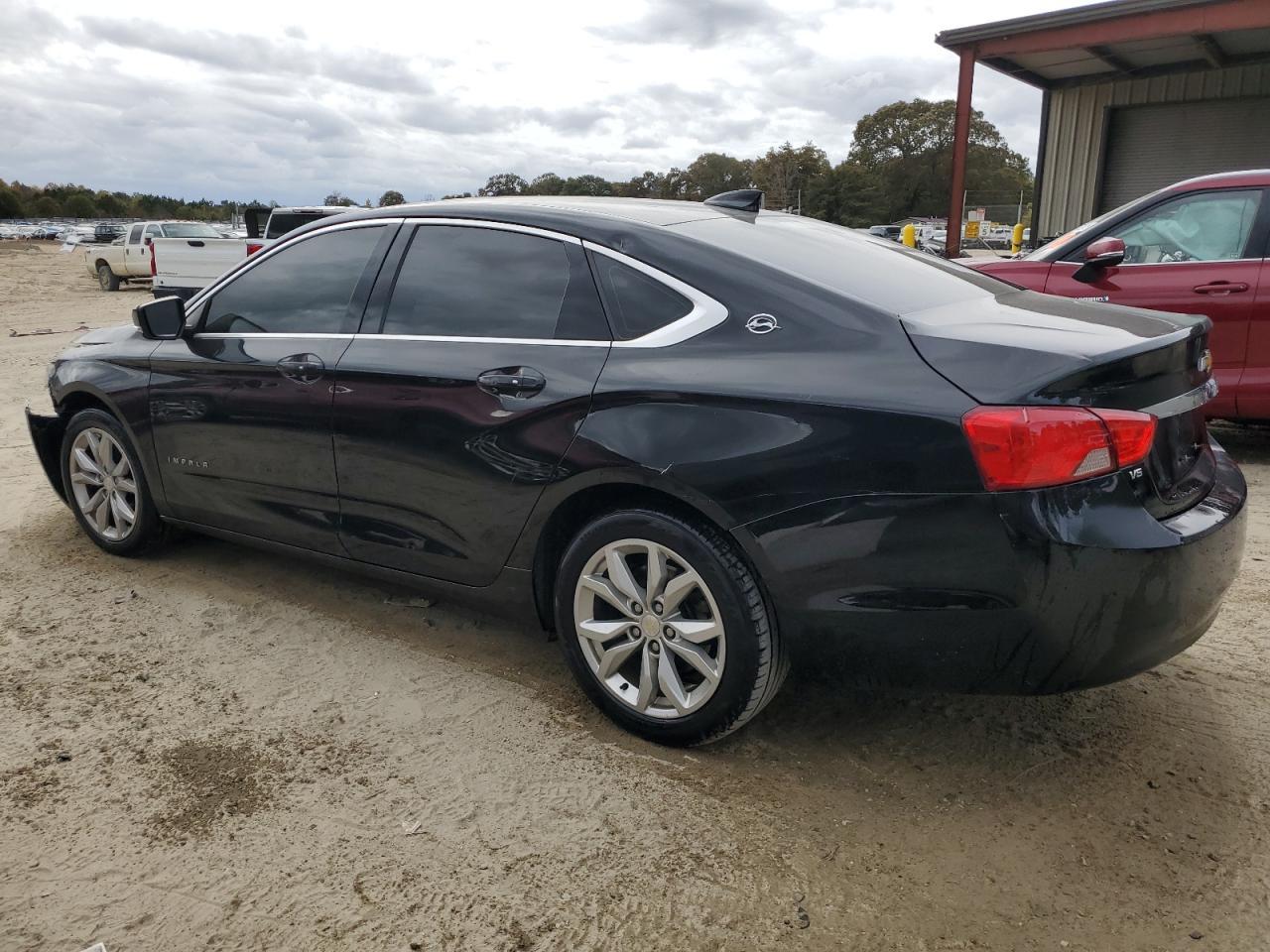 2018 Chevrolet Impala Lt - Фото 2