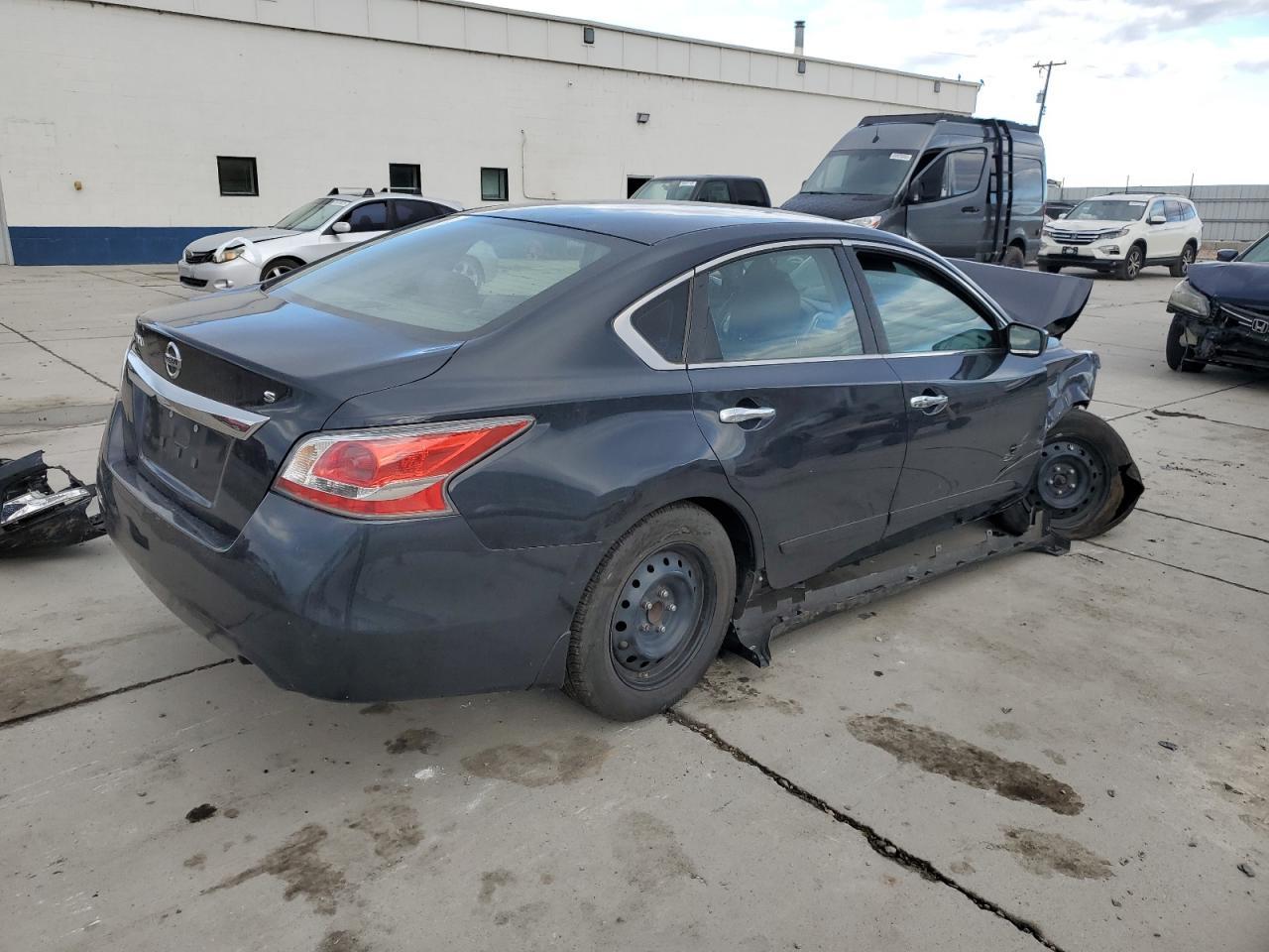 2014 Nissan Altima 2.5 - Фото 3