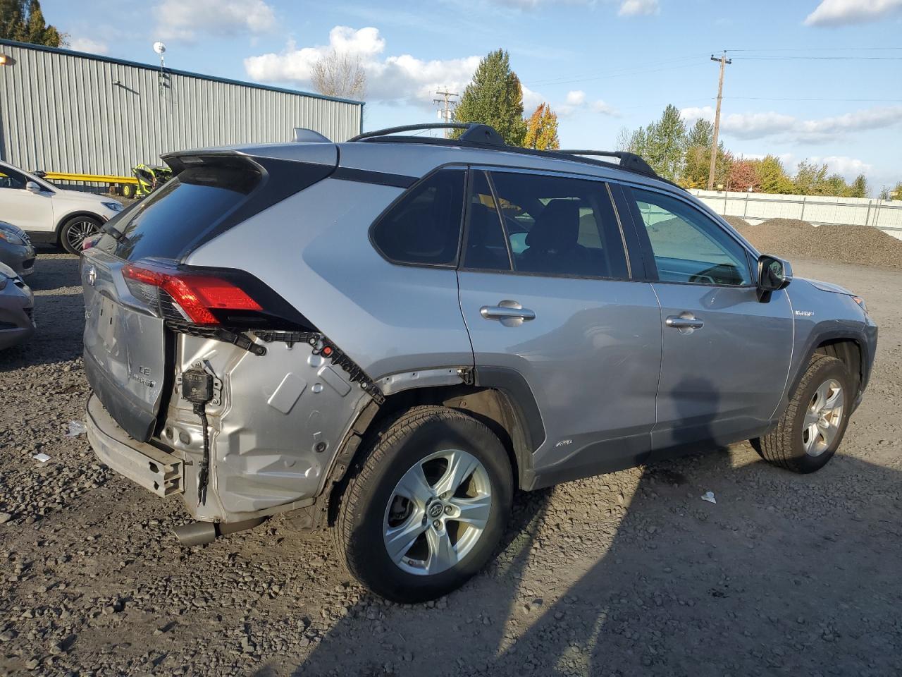 2021 Toyota Rav4 Le - Image 3