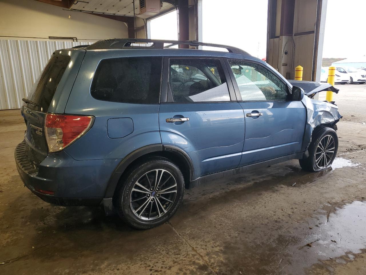 2010 Subaru Forester 2.5X Premium - Фото 3