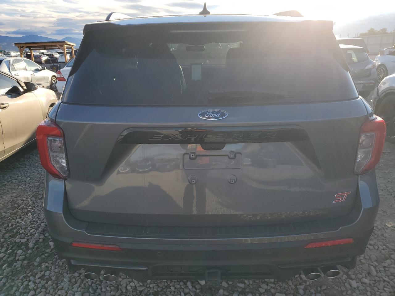 2023 Ford Explorer St - Image 6