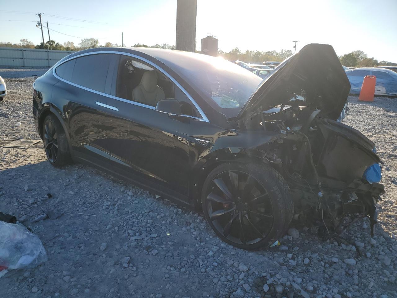 2016 Tesla Model X - Image 4