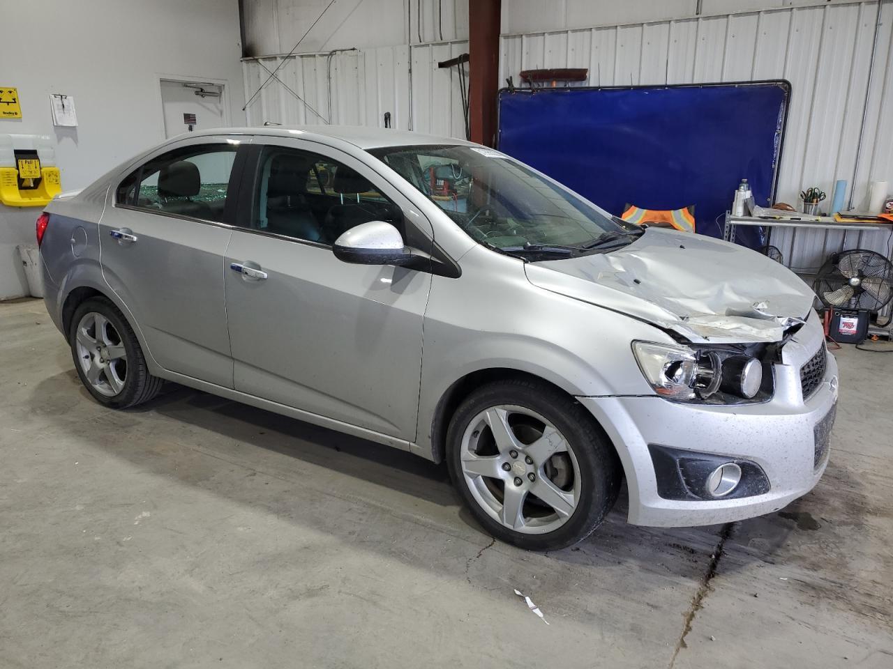 2014 Chevrolet Sonic Ltz - Image 4