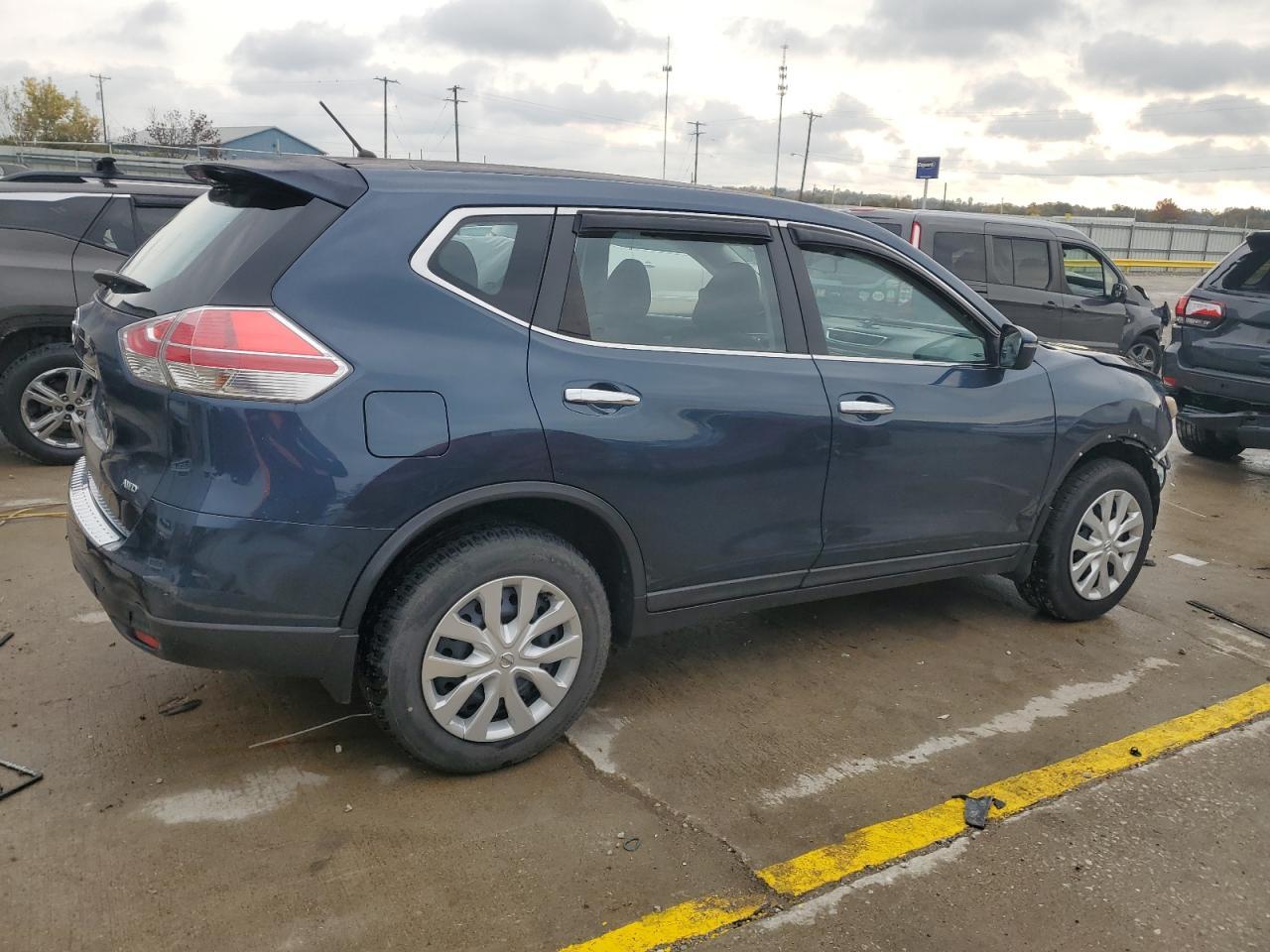 2015 Nissan Rogue S - Image 3