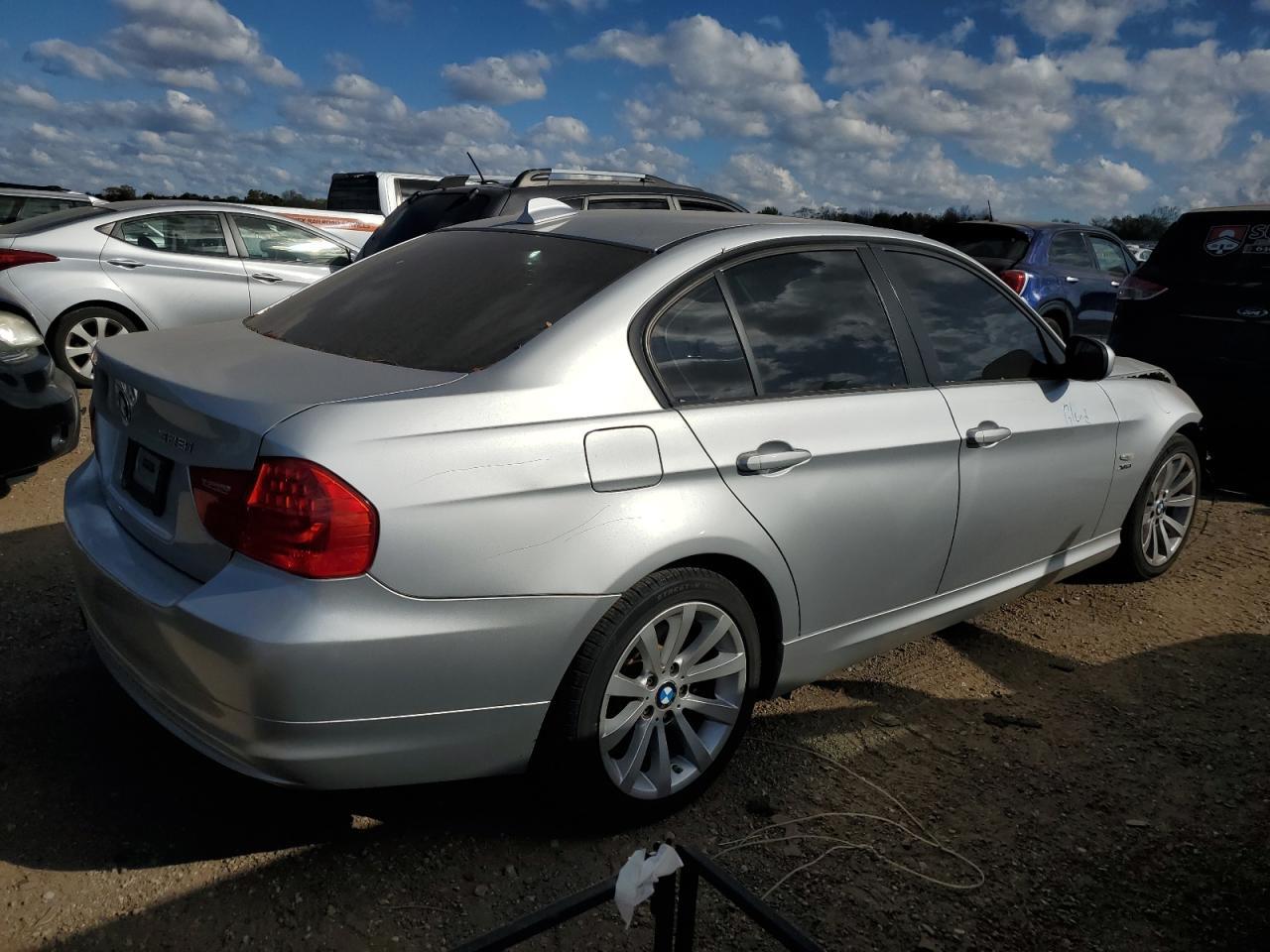 2011 BMW 328 Xi Sulev - Фото 3