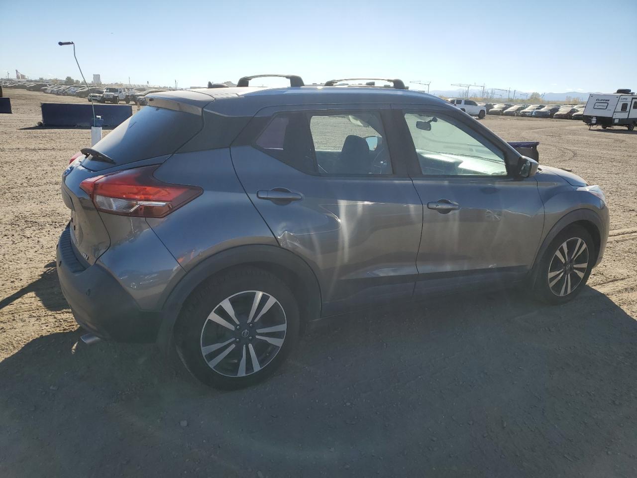 2020 Nissan Kicks Sv - Image 3