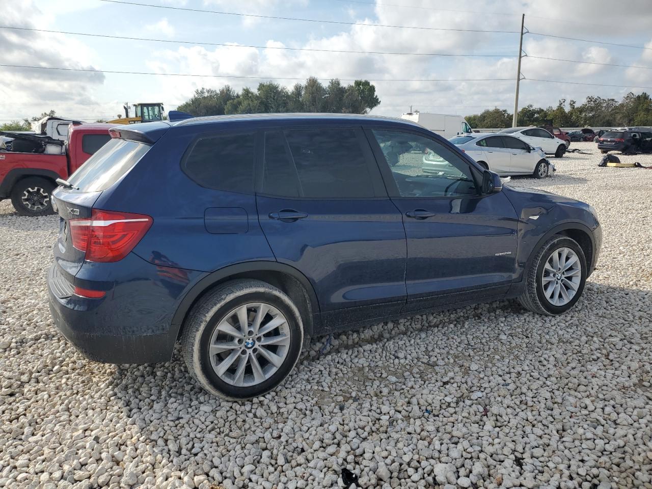 2016 BMW X3 Sdrive28I - Фото 3