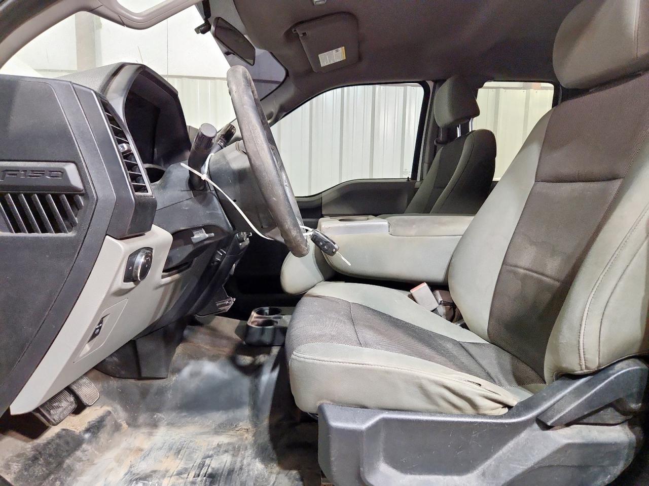 2017 Ford F150 Super Cab - Image 7