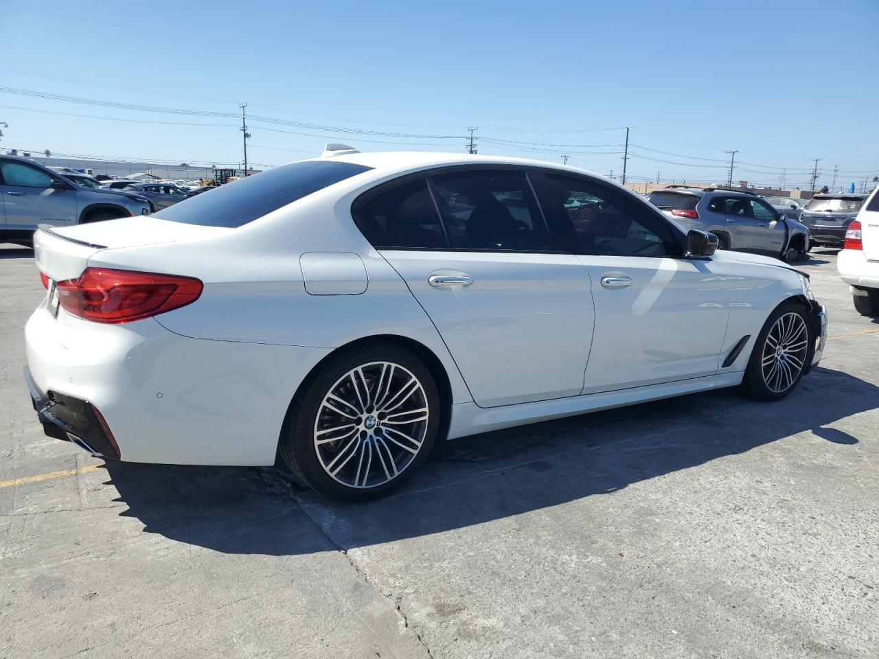2018 BMW 530 I - Фото 3