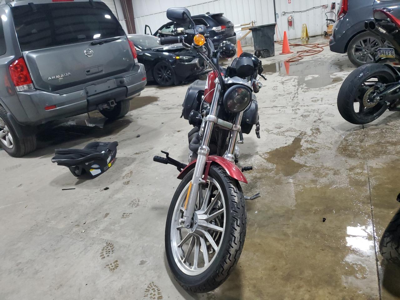 2004 Harley-Davidson Xl883 - Фото 2