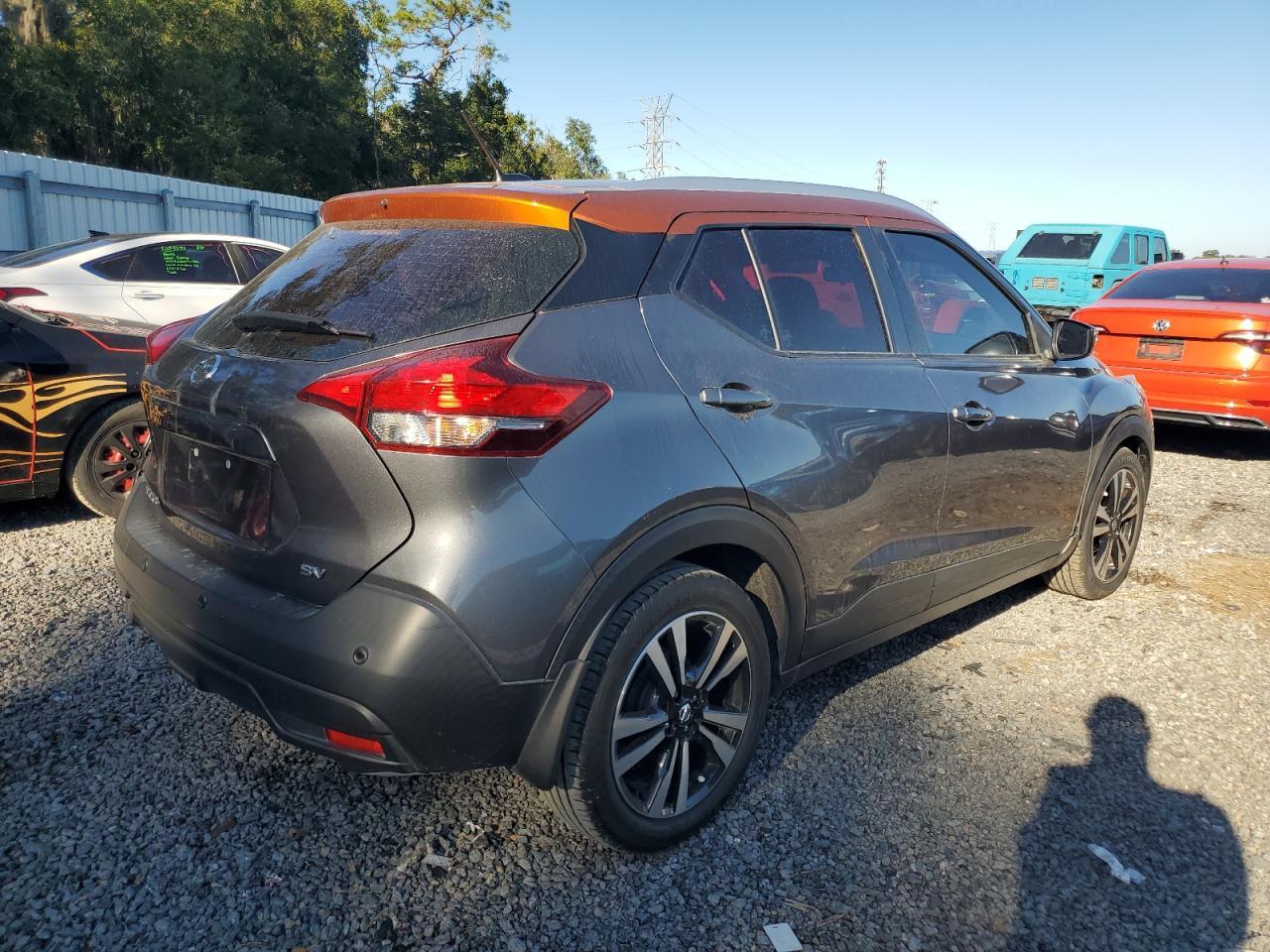 2020 Nissan Kicks Sv - Image 3