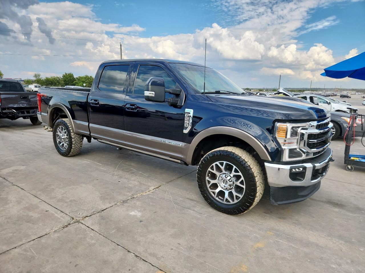 2022 Ford F250 Super Duty - Фото 4