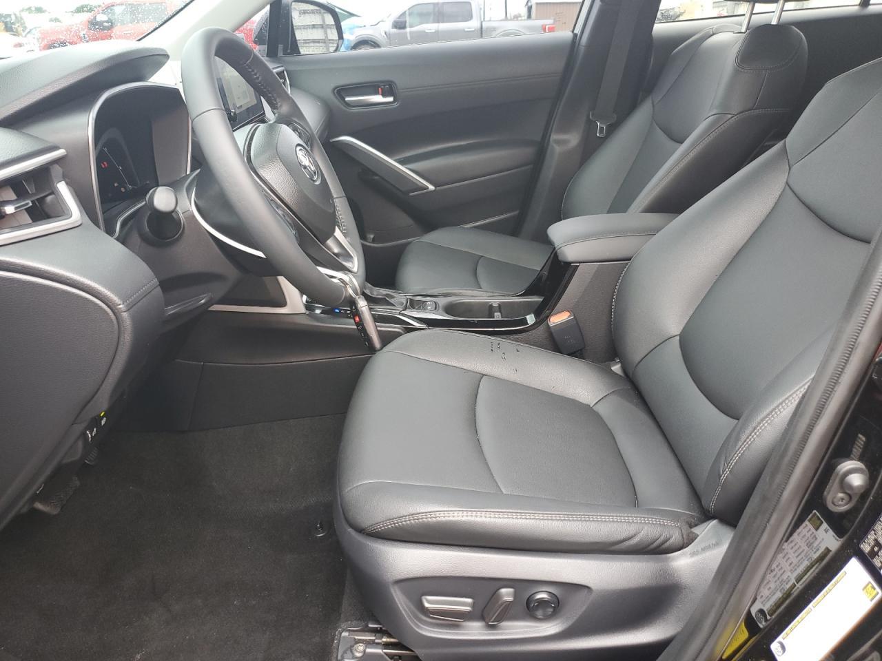 2025 Toyota Corolla Cross Xle - Фото 7