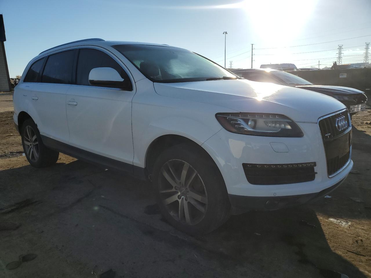 2010 Audi Q7 Premium Plus - Image 4