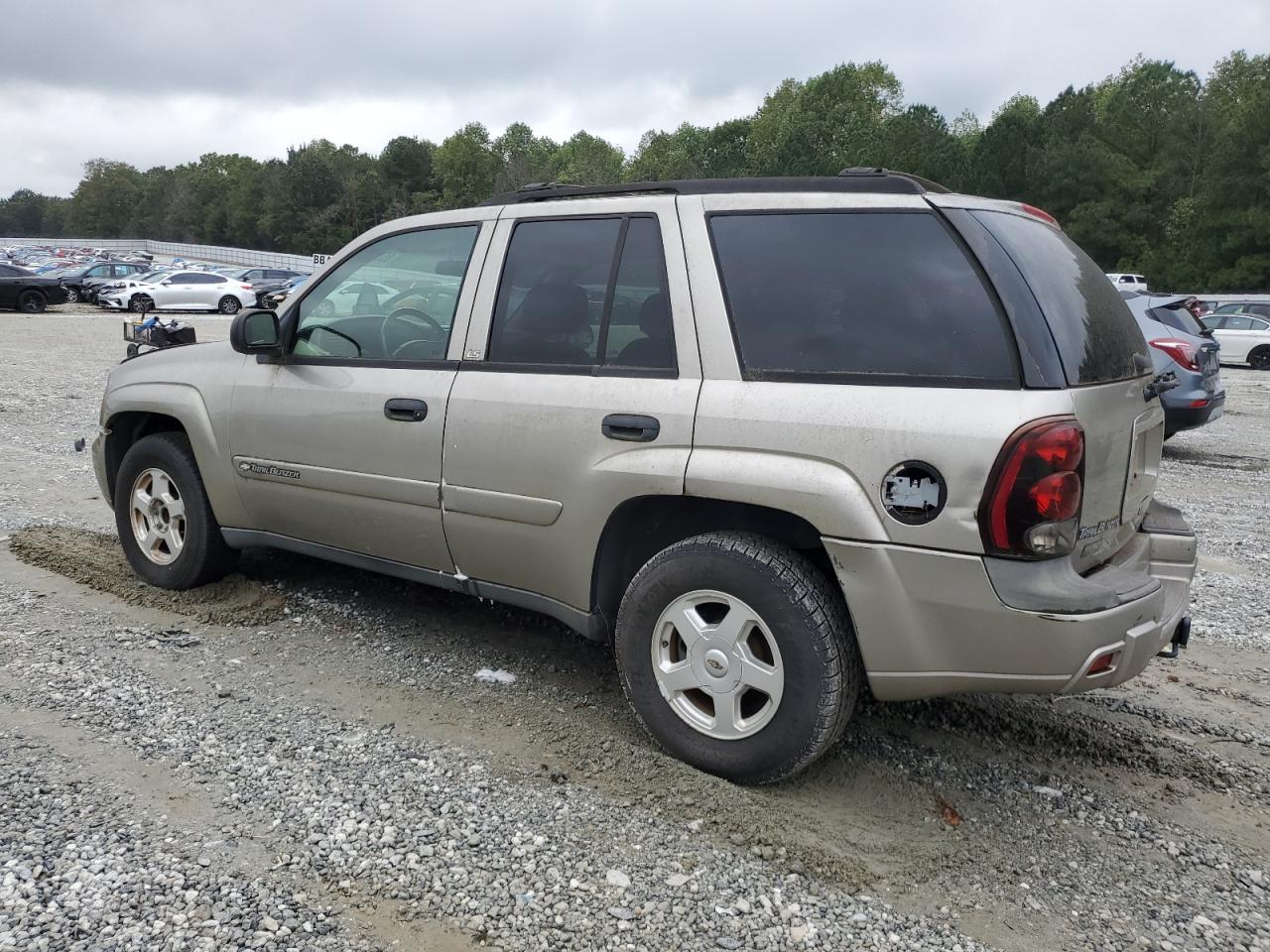 2002 Chevrolet Trailblazer - Image 2