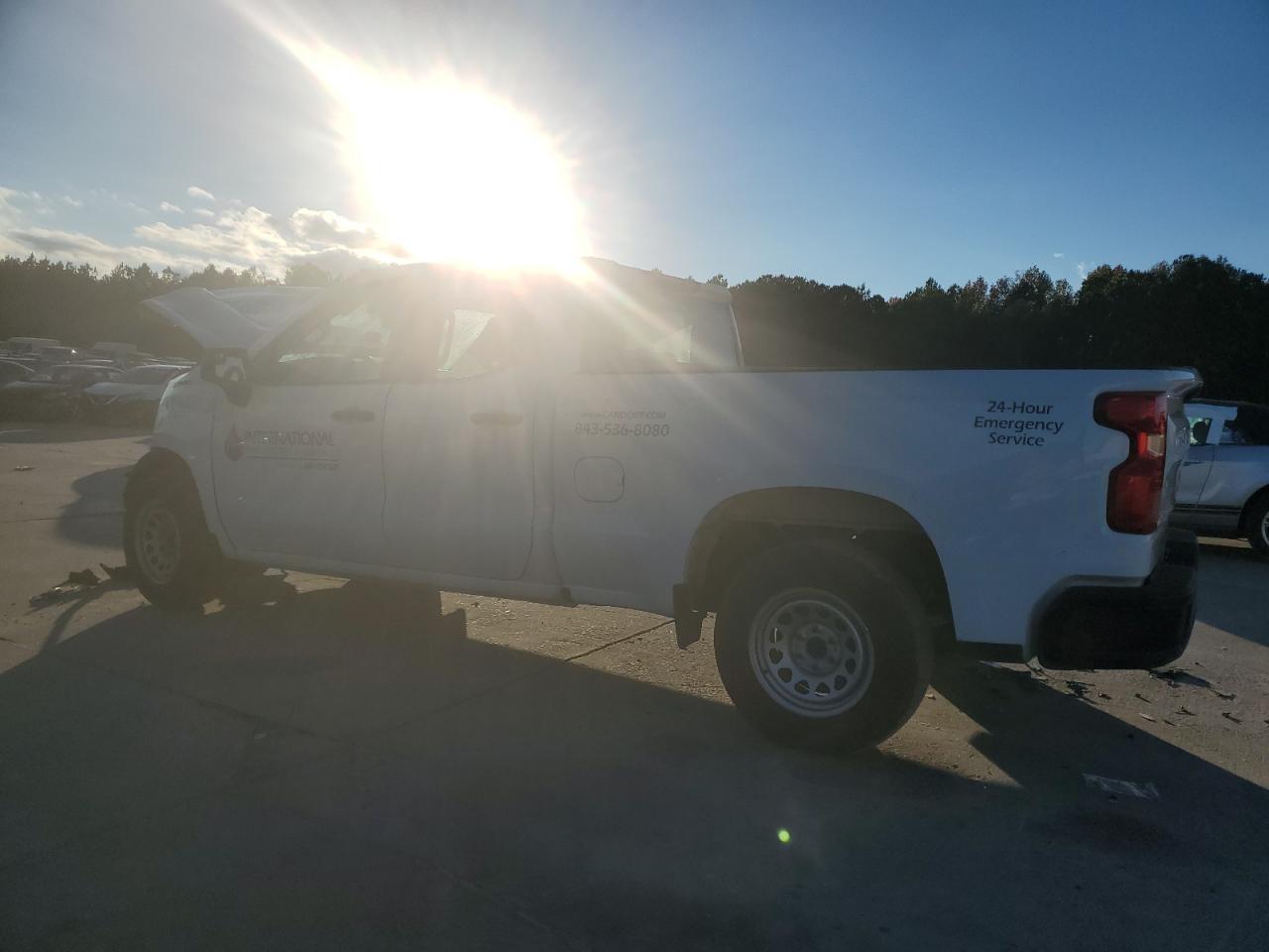 2023 Chevrolet Silverado C1500 - Фото 2