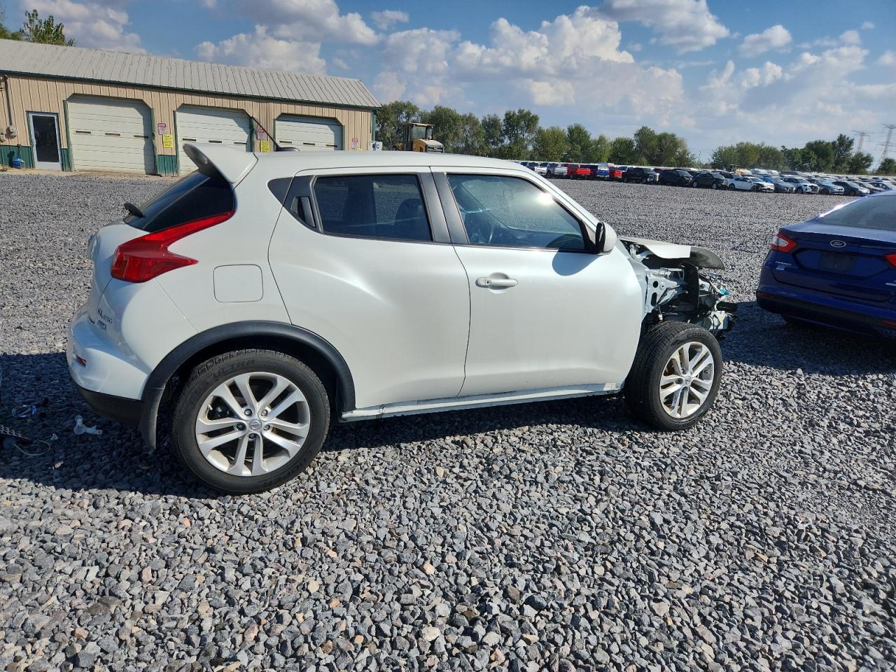2014 Nissan Juke S - Фото 3