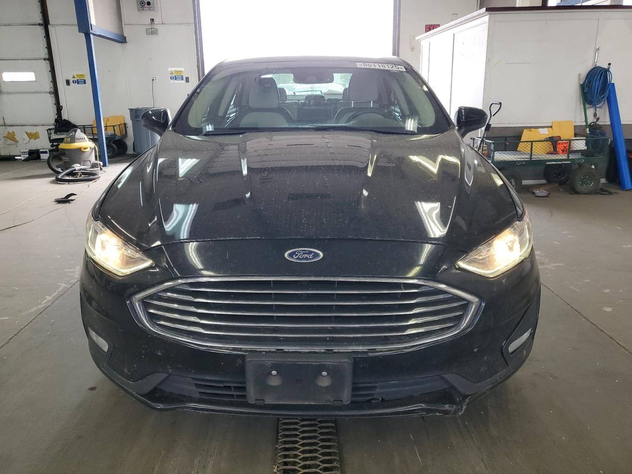 2019 Ford Fusion Se - Image 5