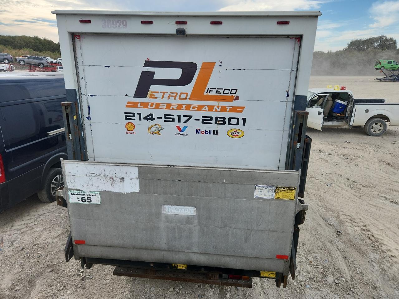 2013 Isuzu Npr - Image 6