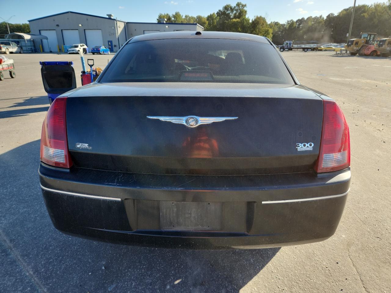 2007 Chrysler 300 Touring - Image 6
