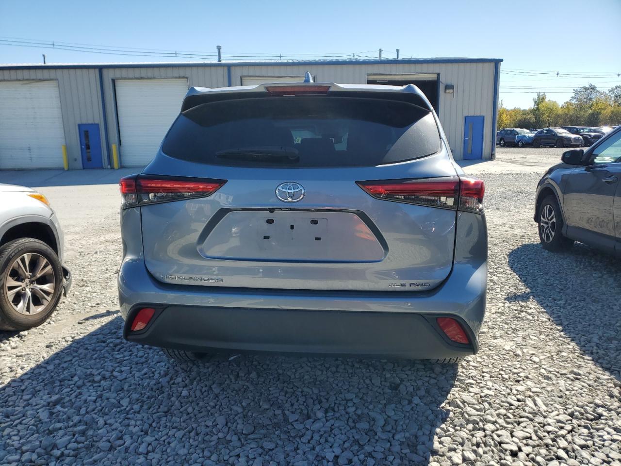 2020 Toyota Highlander Xle - Image 6