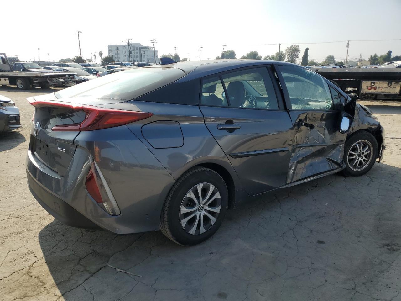 2022 Toyota Prius Prime Le - Фото 3