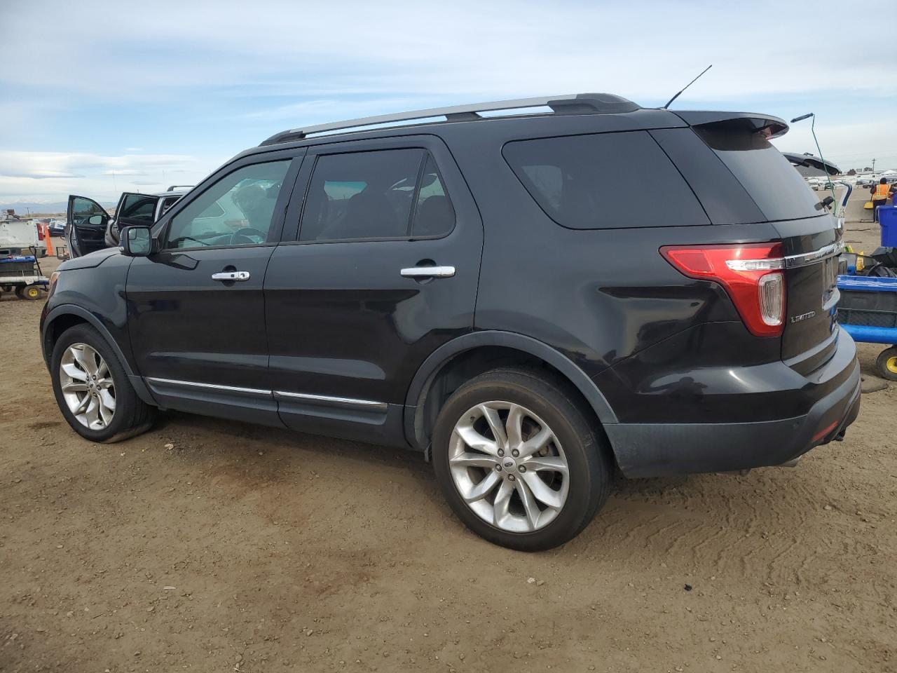 2015 Ford Explorer Limited - Фото 2