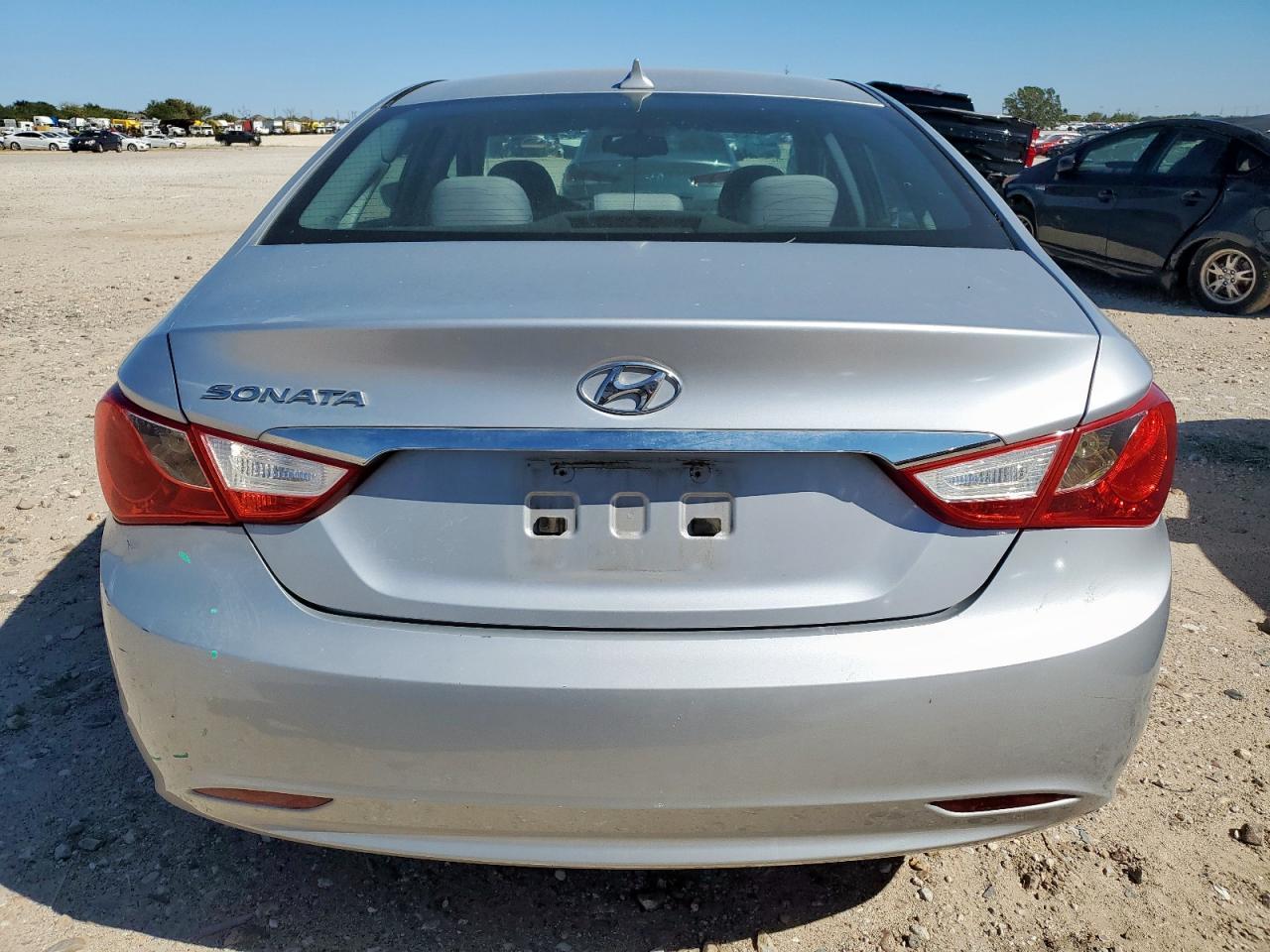 2013 Hyundai Sonata Gls - Image 6