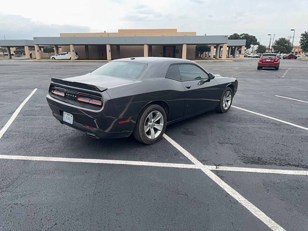 2021 Dodge Challenger Sxt - Image 4