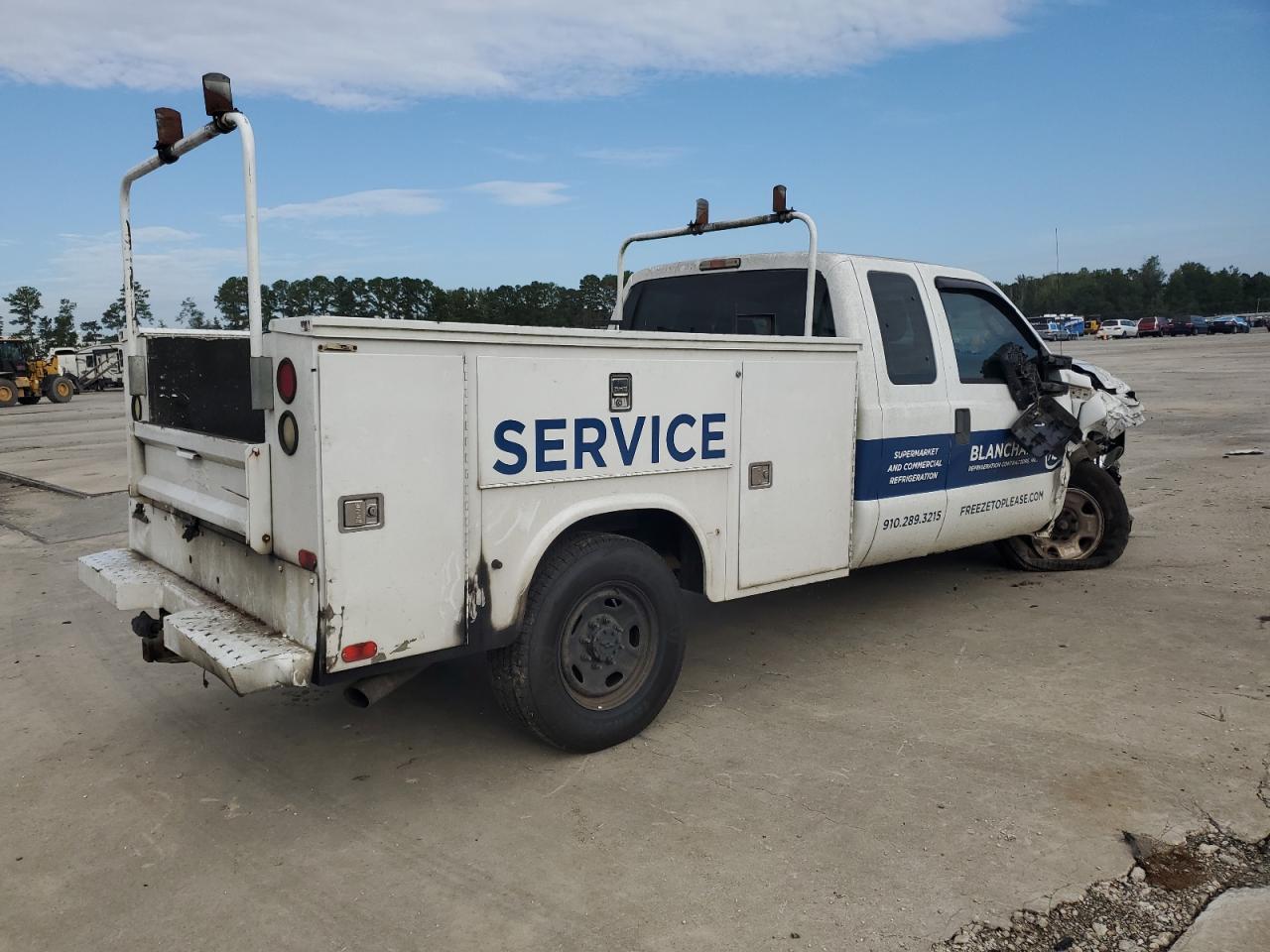 2014 Ford F250 Super Duty - Image 3