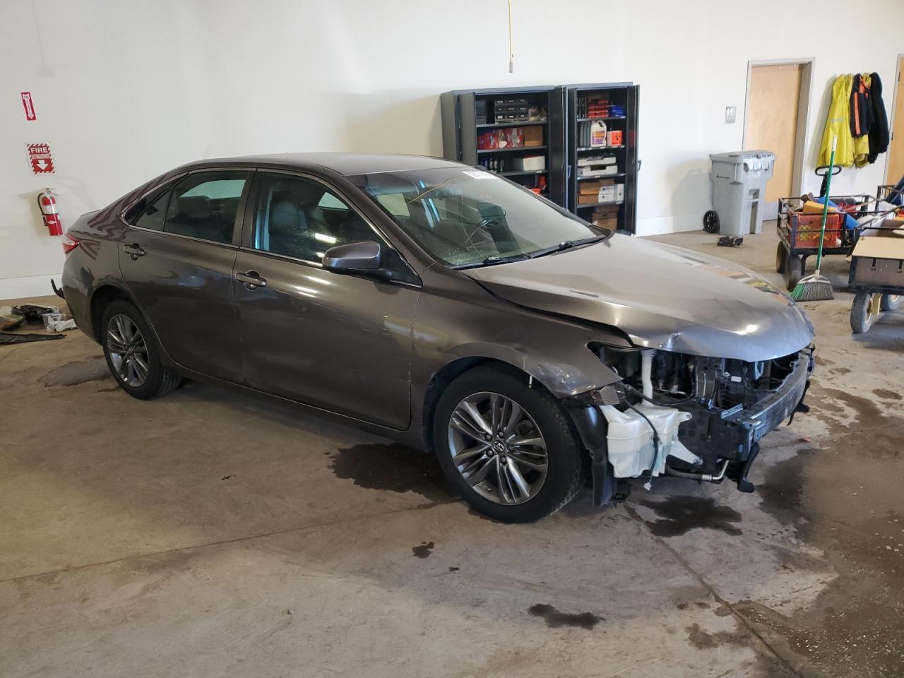 2017 Toyota Camry Le - Image 4