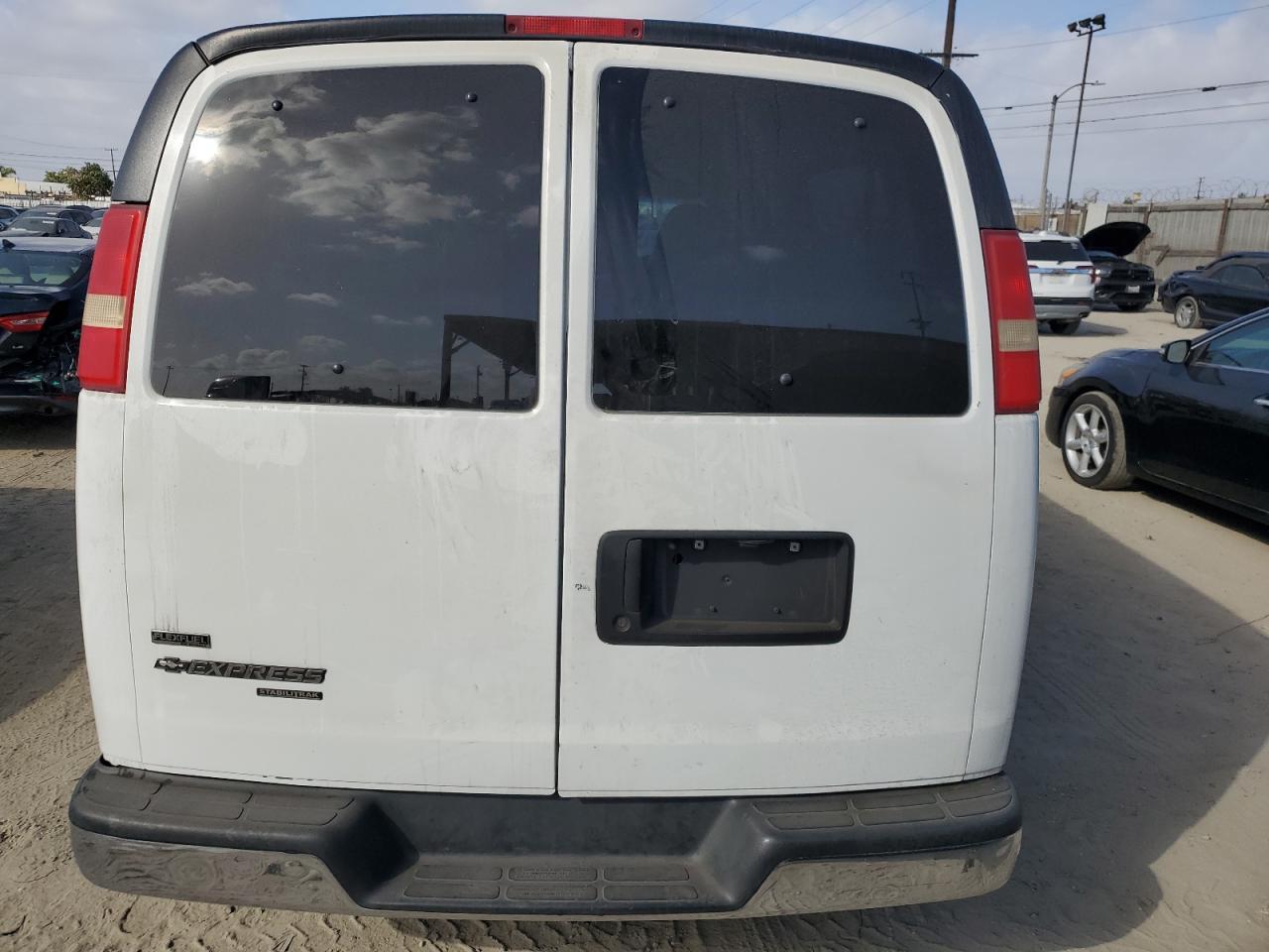 2010 Chevrolet Express G3500 Lt - Фото 6