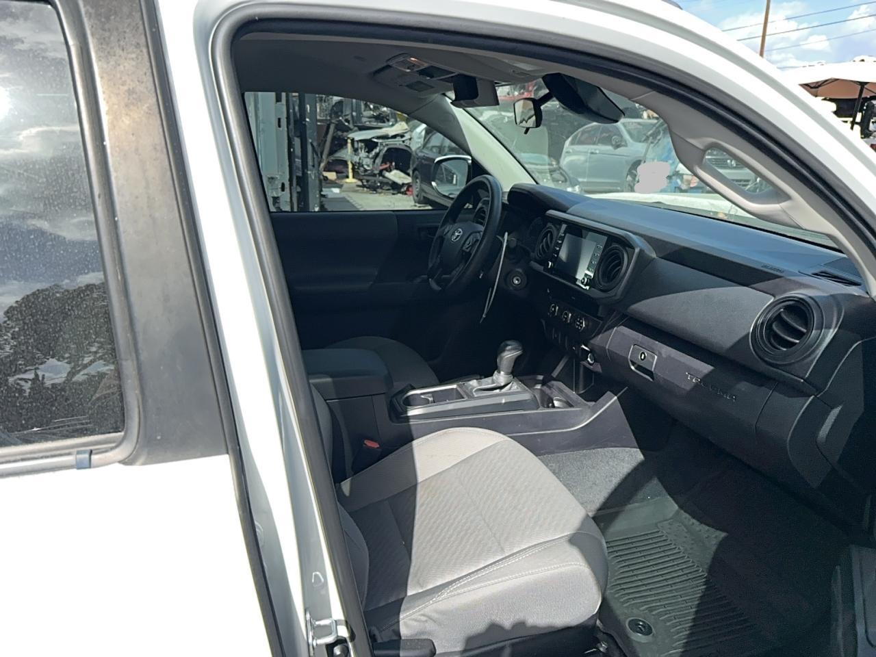 2021 Toyota Tacoma Double Cab - Image 5