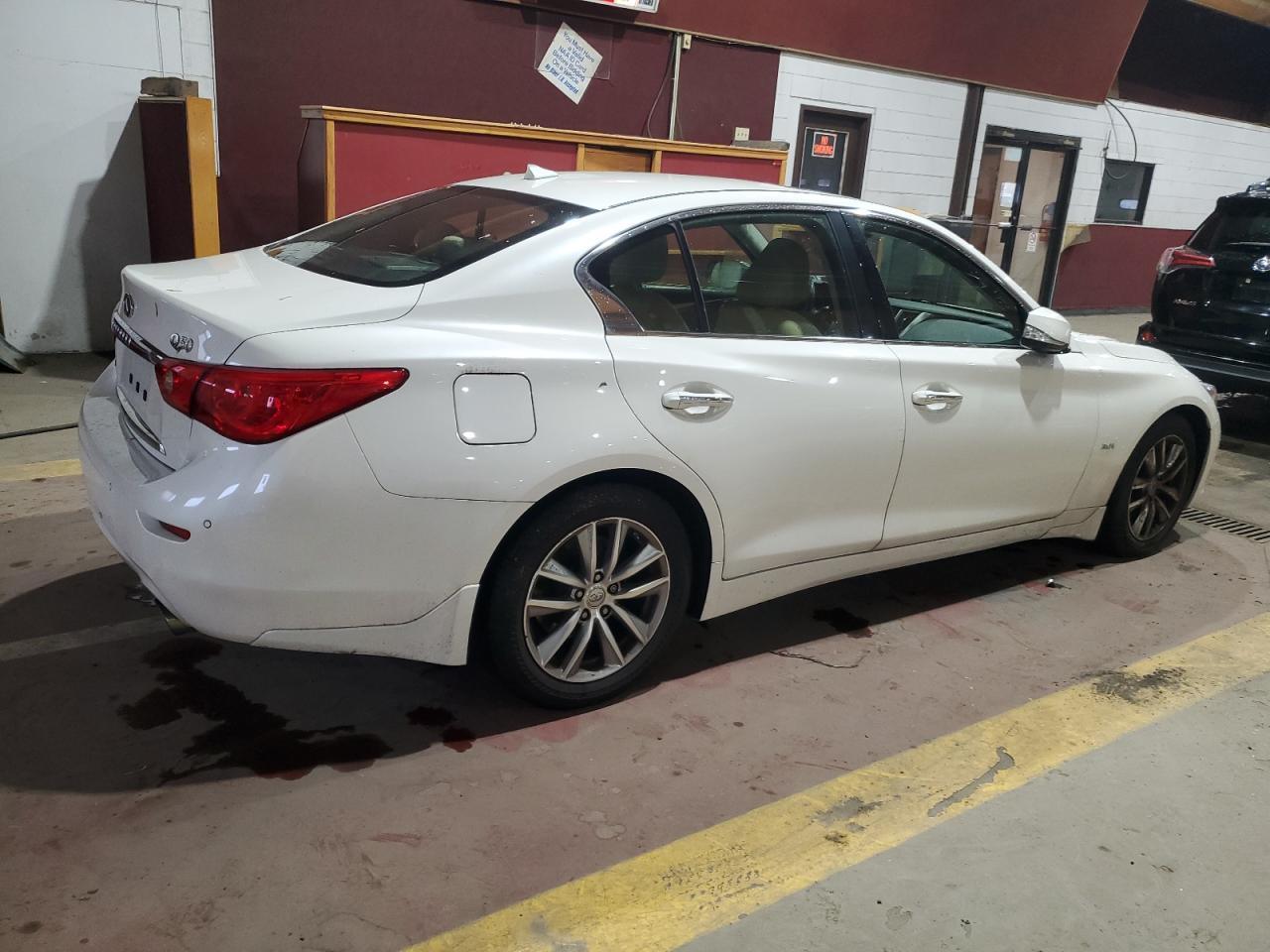 2017 Infiniti Q50 Premium - Фото 3