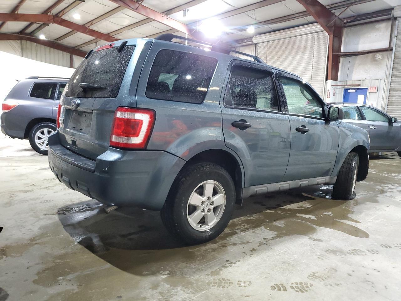 2010 Ford Escape Xlt - Фото 3