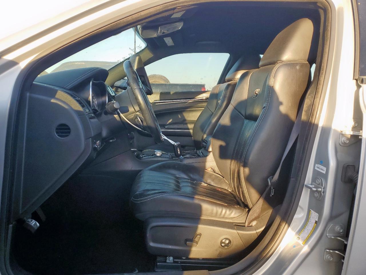 2021 Chrysler 300 S - Image 7