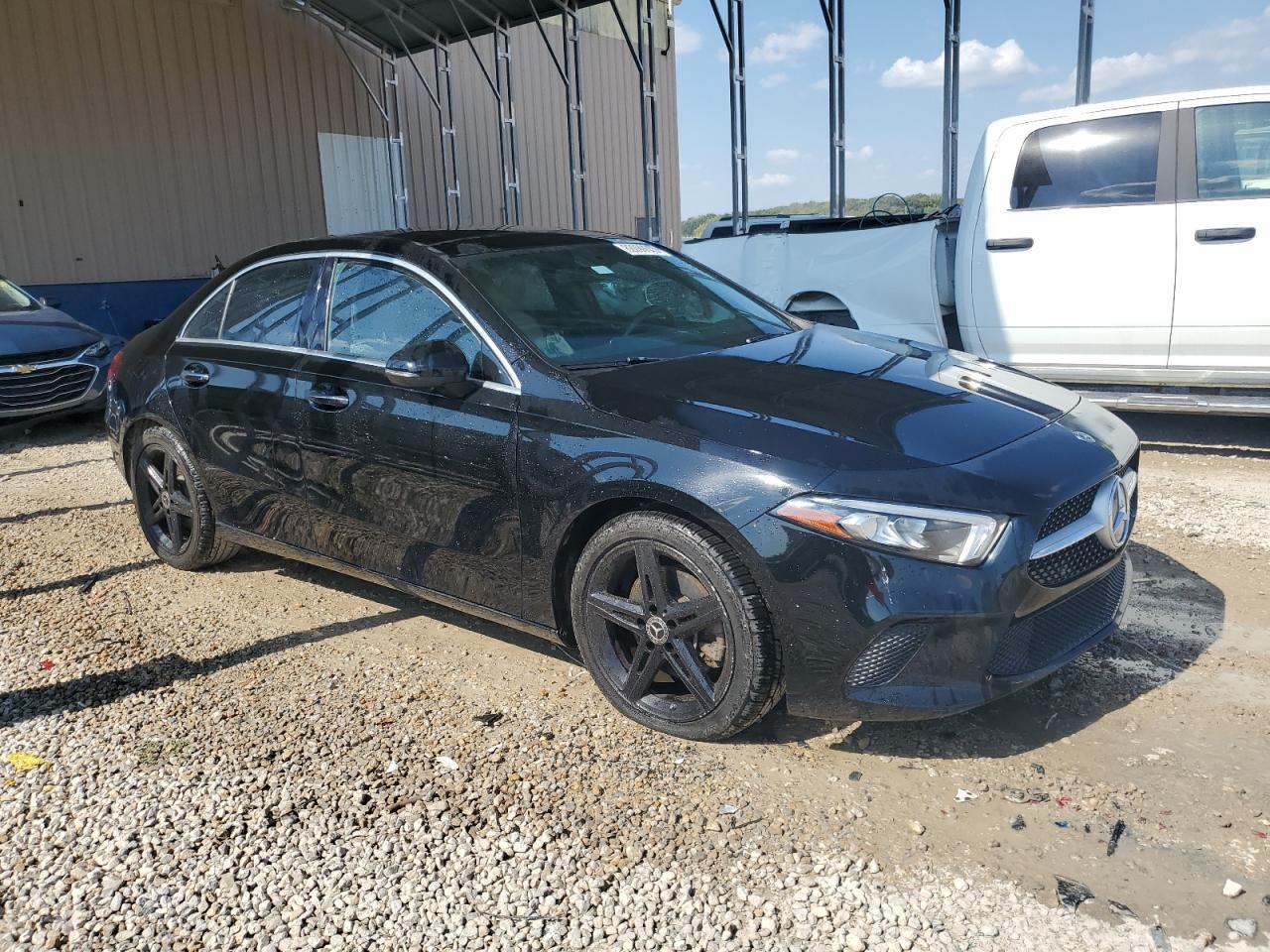 2019 Mercedes-Benz A 220 - Фото 4