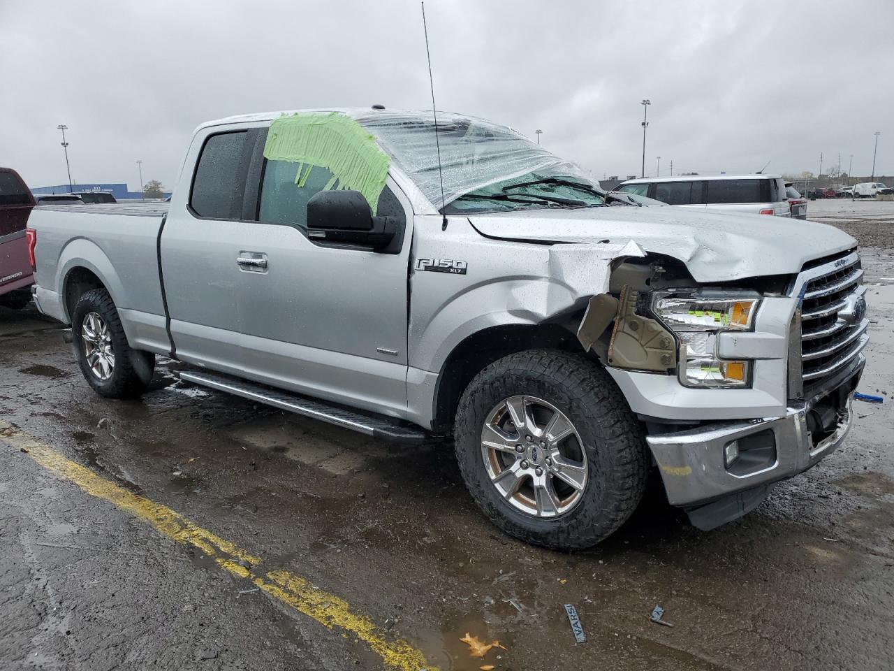 2015 Ford F150 Super Cab - Фото 4