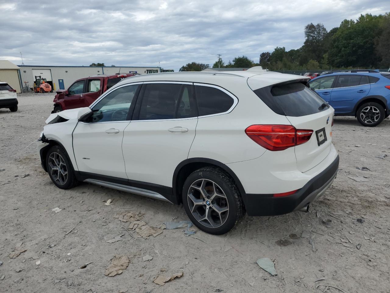 2018 BMW X1 xDrive28I - Фото 2