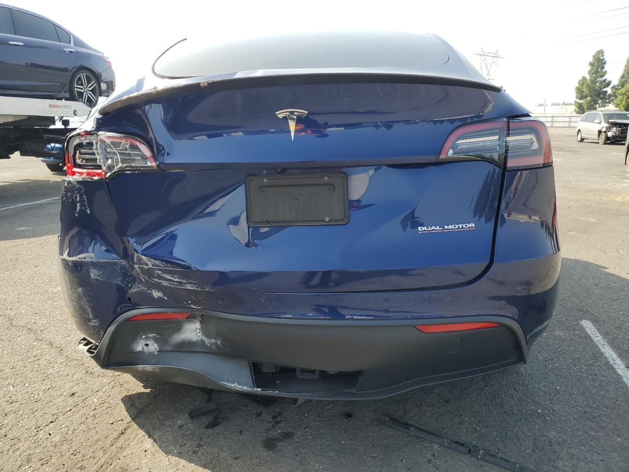 2022 Tesla Model Y - Фото 6