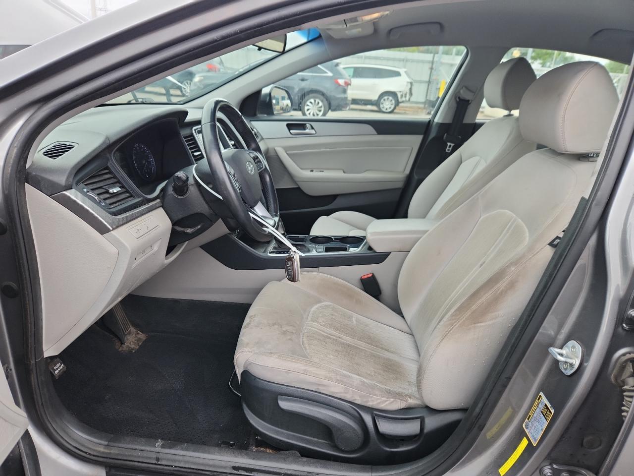 2018 Hyundai Sonata Hybrid - Image 7