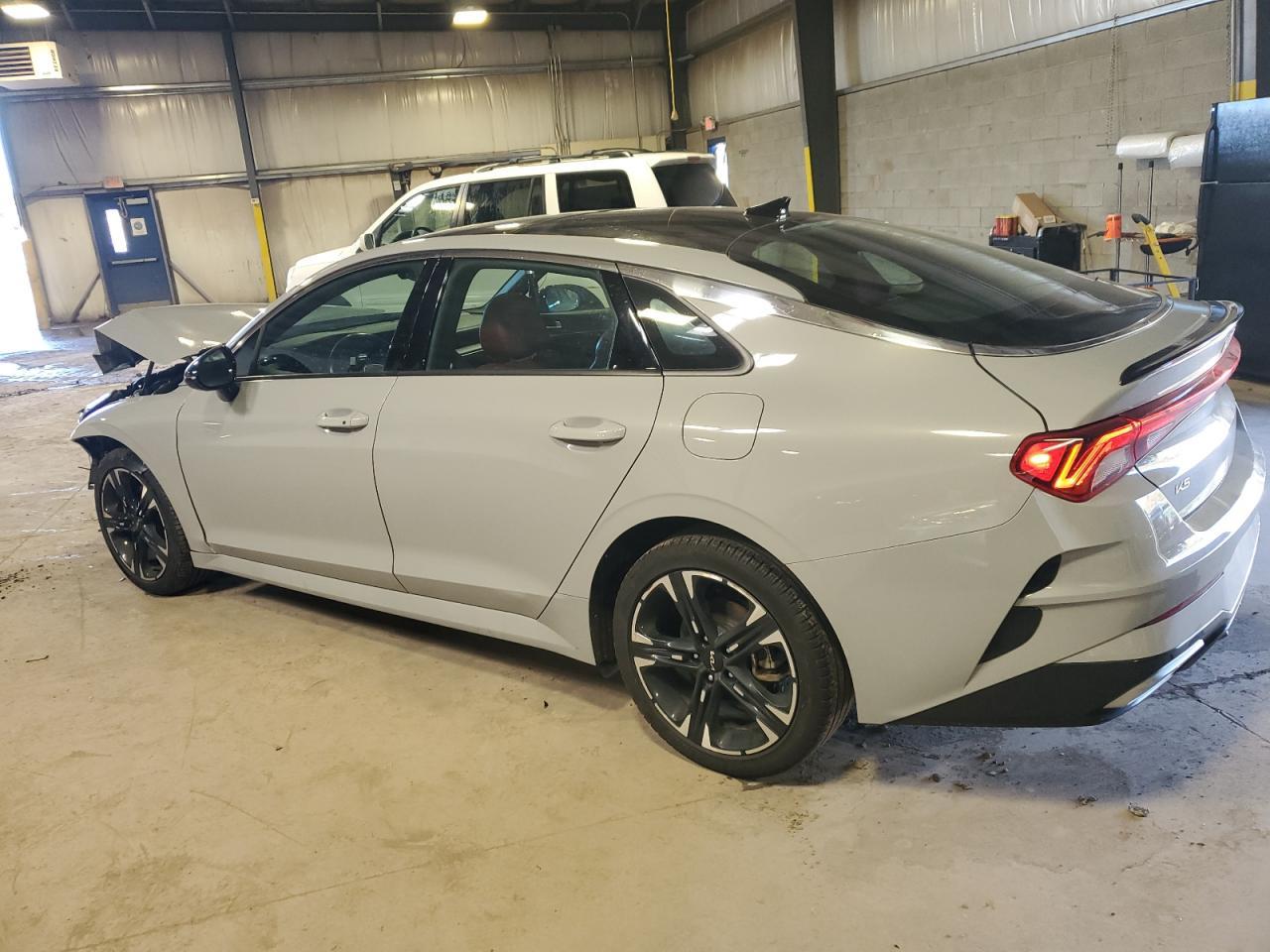 2024 Kia K5 Gt Line - Image 2