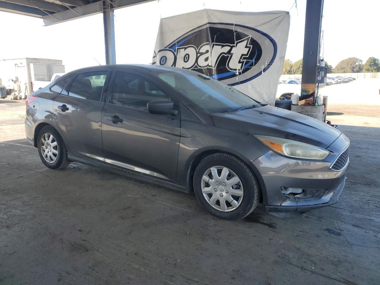 2016 Ford Focus S - Image 4